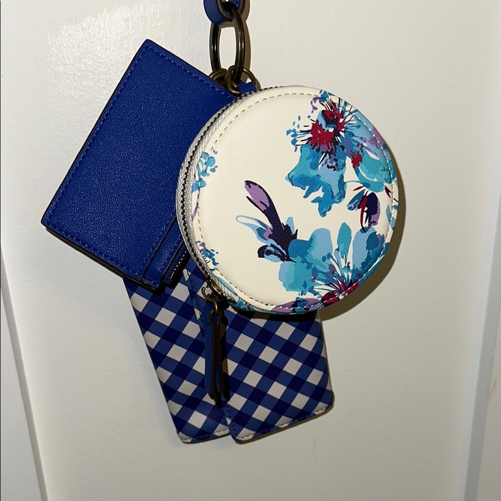 The Pioneer Woman Blue and White Milo 3 piece Wallet Set - Picture 10 of 13